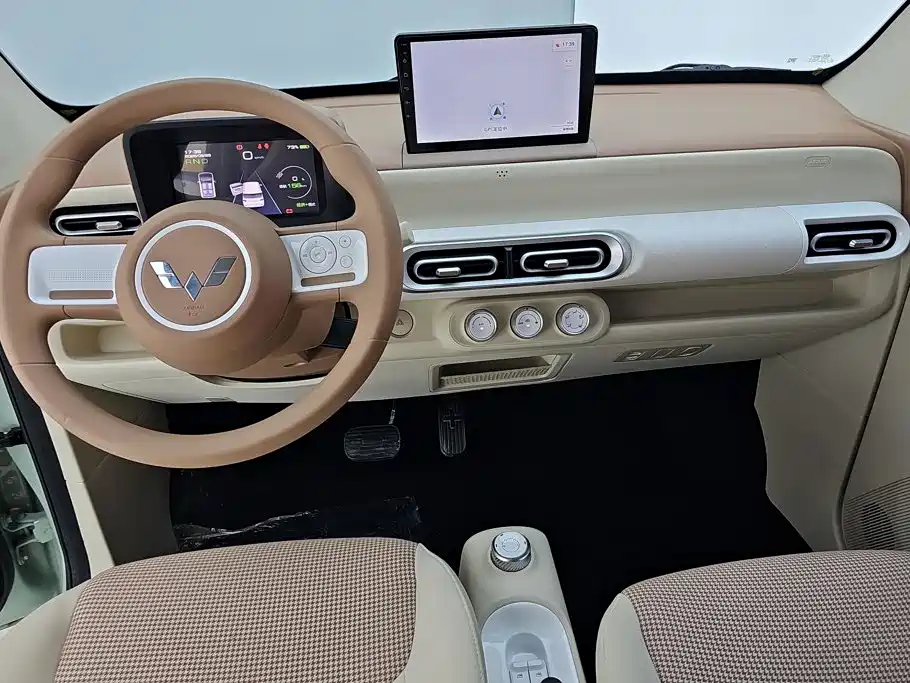 Wuling MINIEV — миниатюра 12