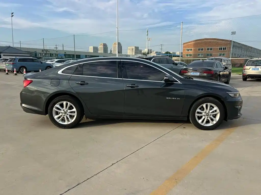 Chevrolet Malibu XL — миниатюра 6