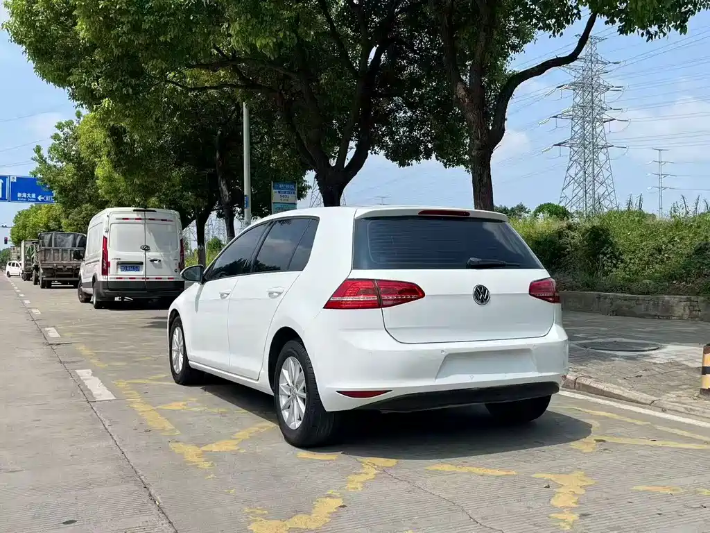 Volkswagen Golf — миниатюра 4