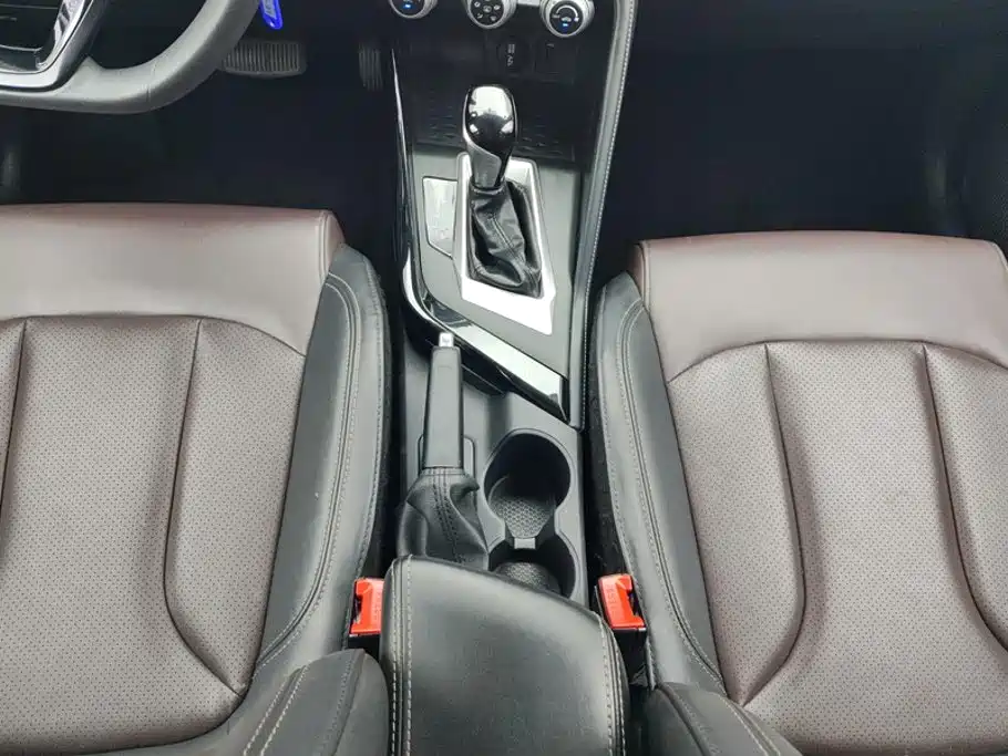 Changan CS15 — миниатюра 16