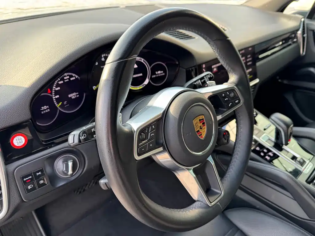 PORSCHE CAYENNE NEW ENERGY