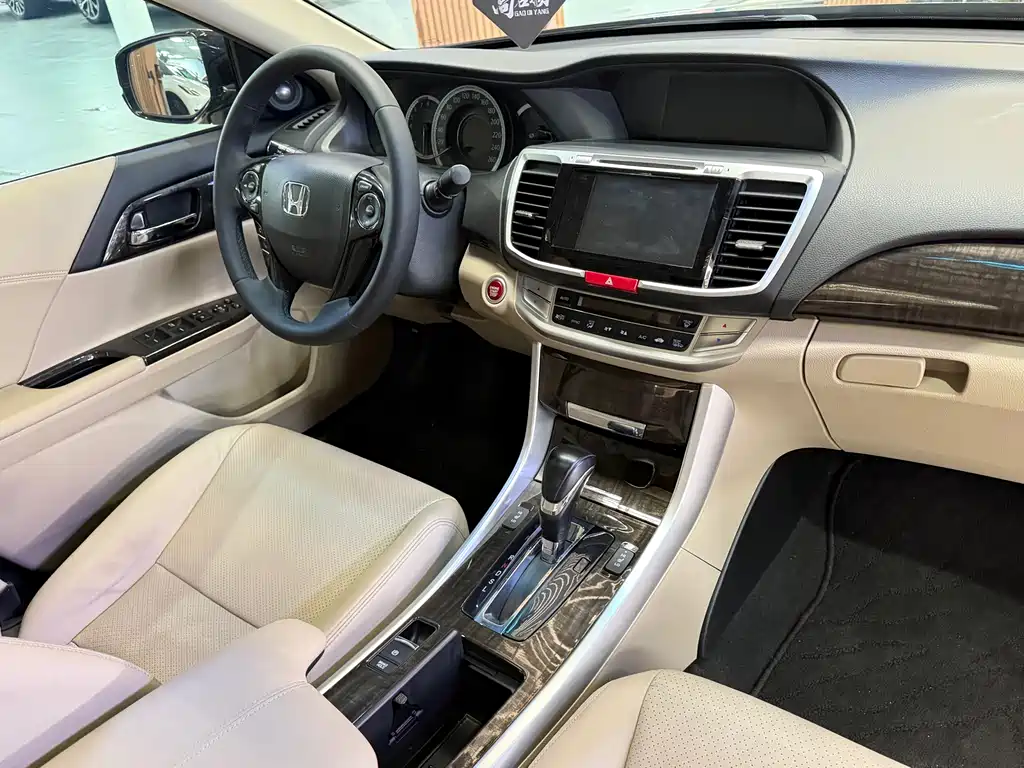Honda Accord 2014 2.4L EX Luxury