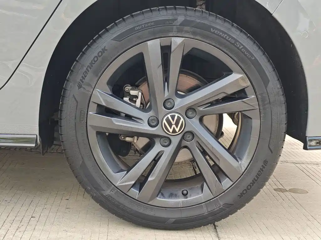 Volkswagen Golf — миниатюра 12