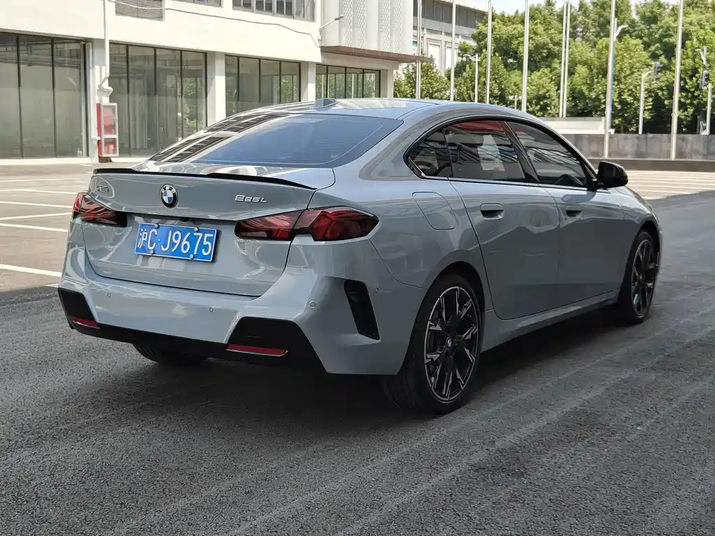 BMW 2 Series — миниатюра 16