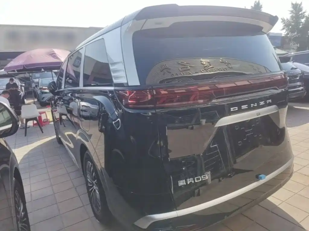 Denza D9 2024 EV 620 Premium