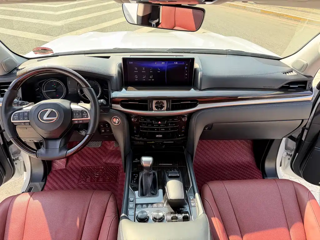 Lexus LX — миниатюра 12