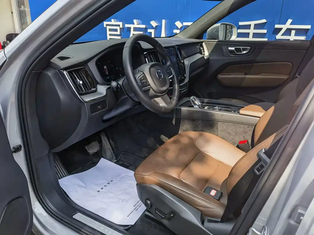 Volvo XC60 — миниатюра 10