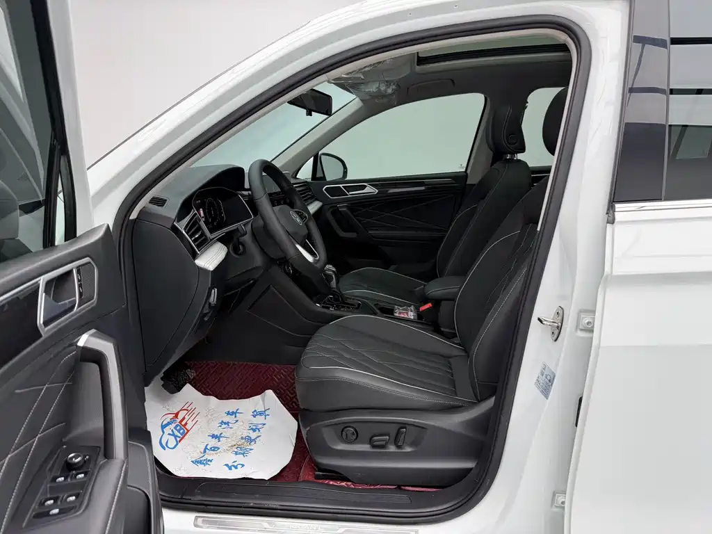 Volkswagen Tiguan L L 2023 280TSI AT
