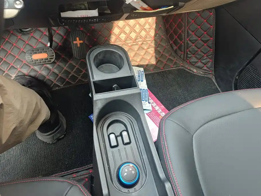 Wuling MINIEV — миниатюра 16