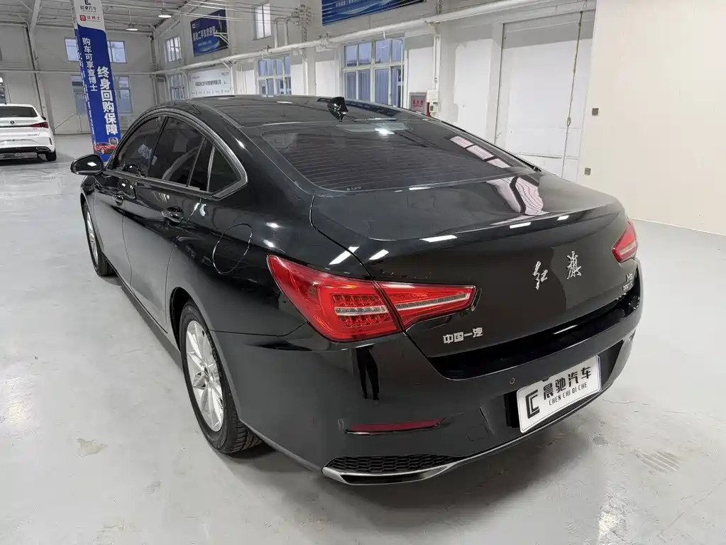 Hongqi Hongqi H5 — миниатюра 6
