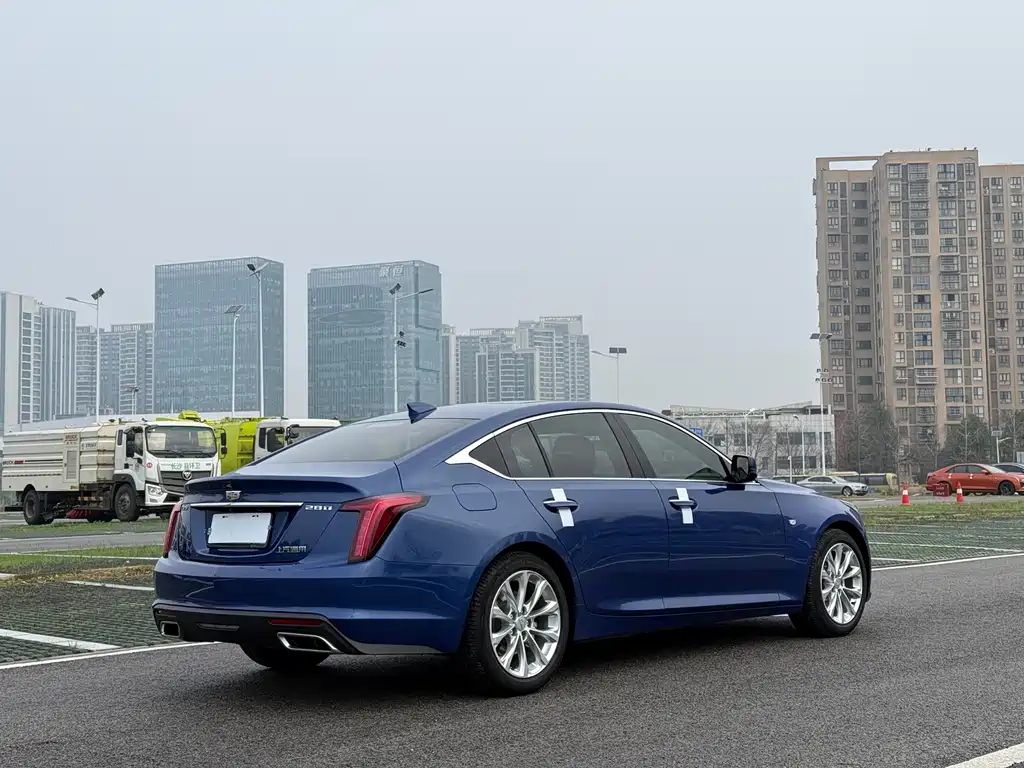 CADILLAC CT5