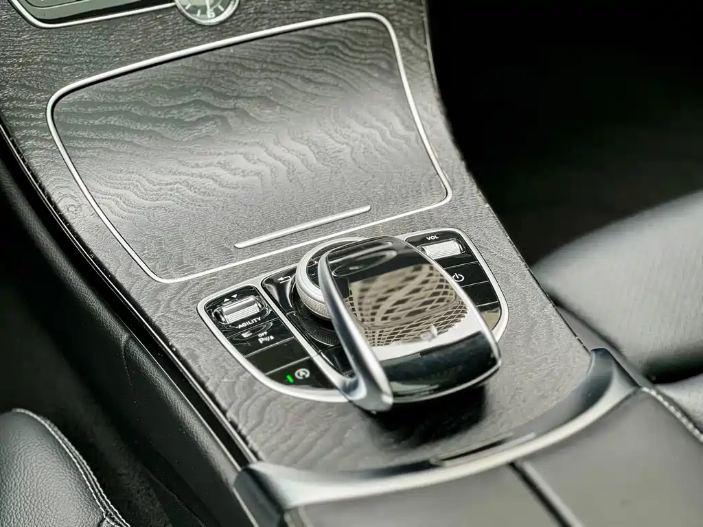 Mercedes-Benz C-Class (Import) — миниатюра 8