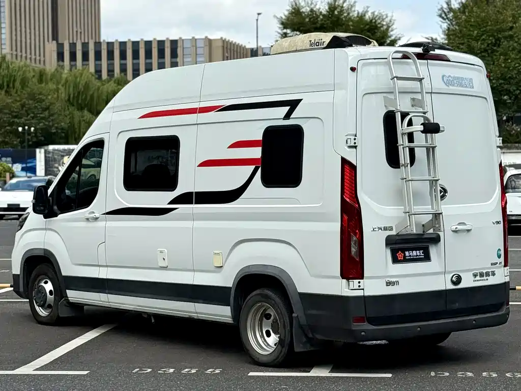 MAXUS V90 RV — миниатюра 11