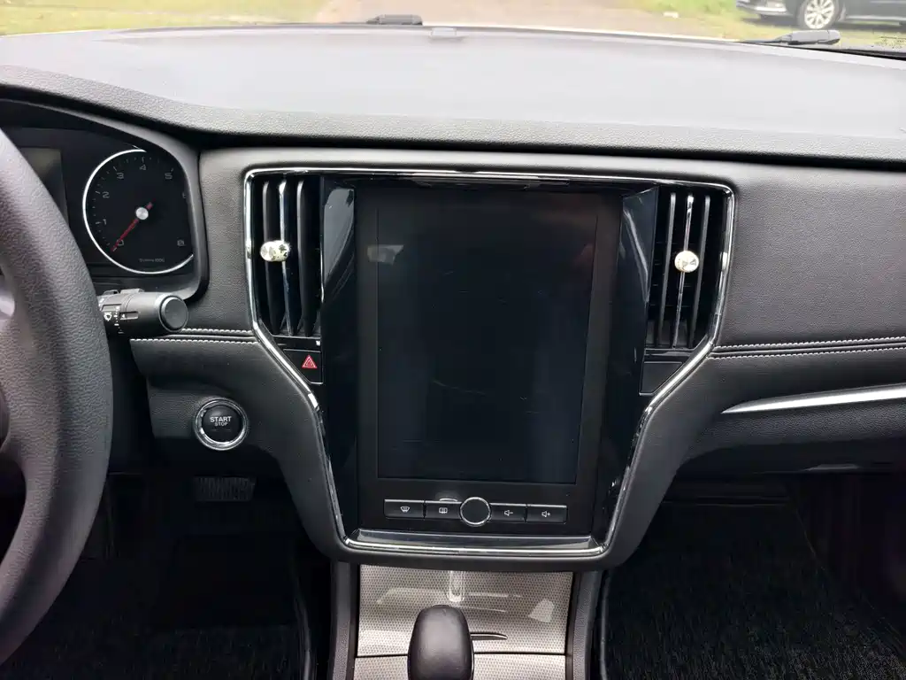 Roewe Roewe i6 Classic — миниатюра 8