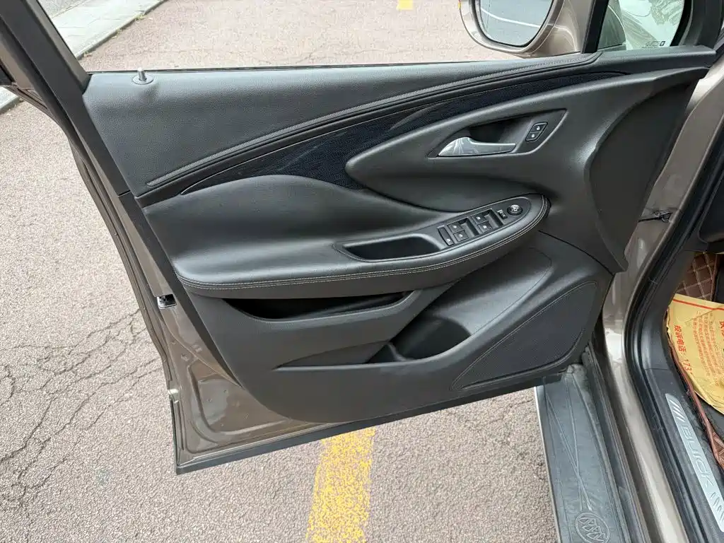 Buick Envision Plus — миниатюра 6