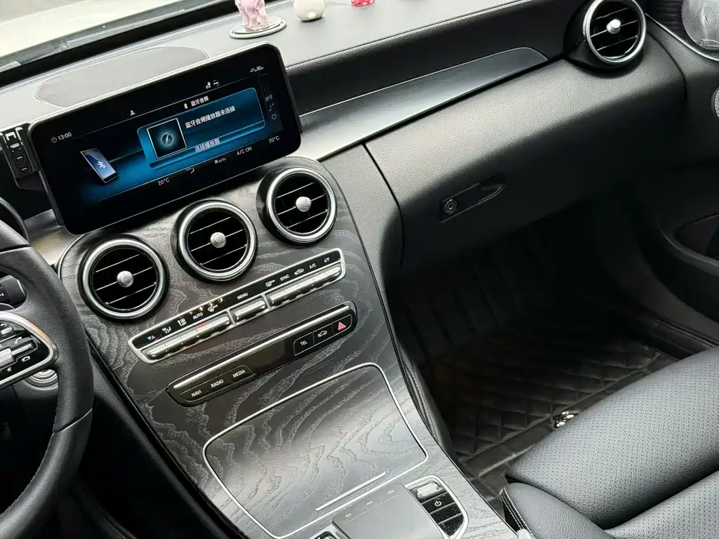 Mercedes-Benz C-Class — миниатюра 14