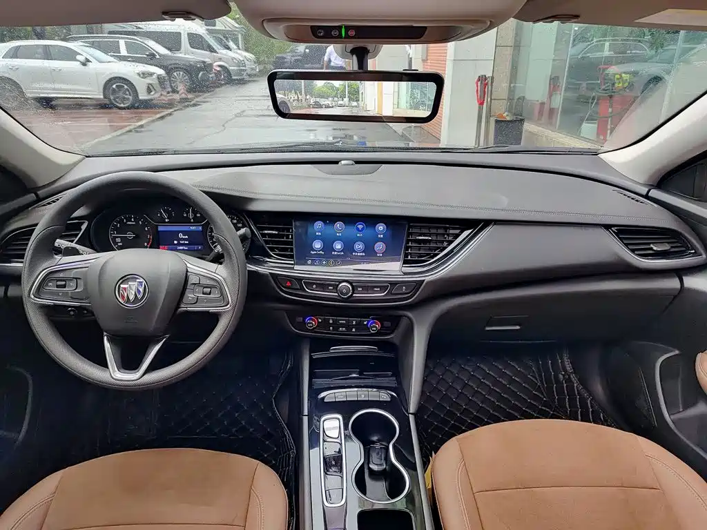 Buick Regal — миниатюра 10