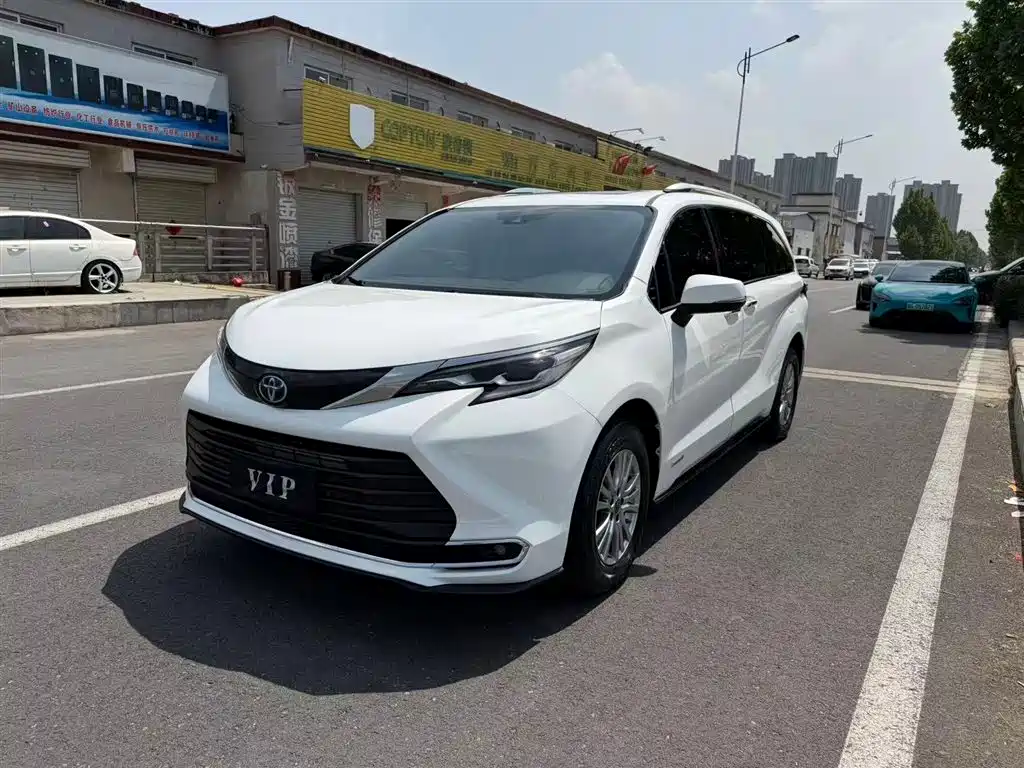 Toyota Sienna 2022