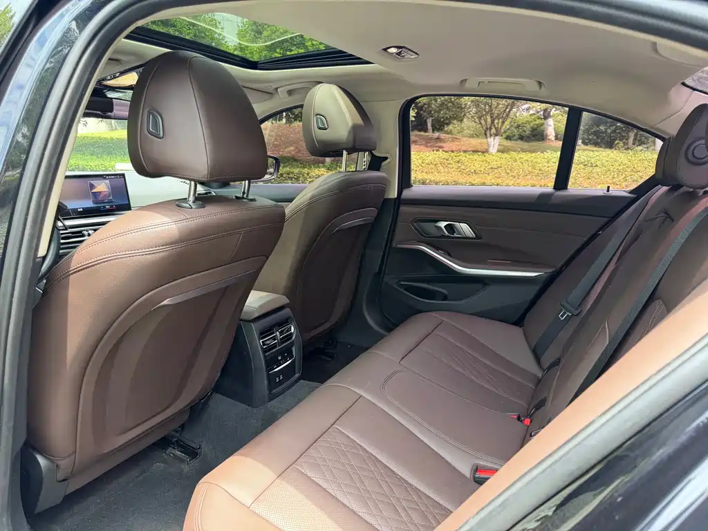 BMW 3 Series — миниатюра 12