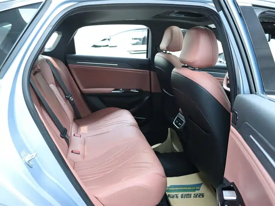 GEELY GALAXY GALAXY L6