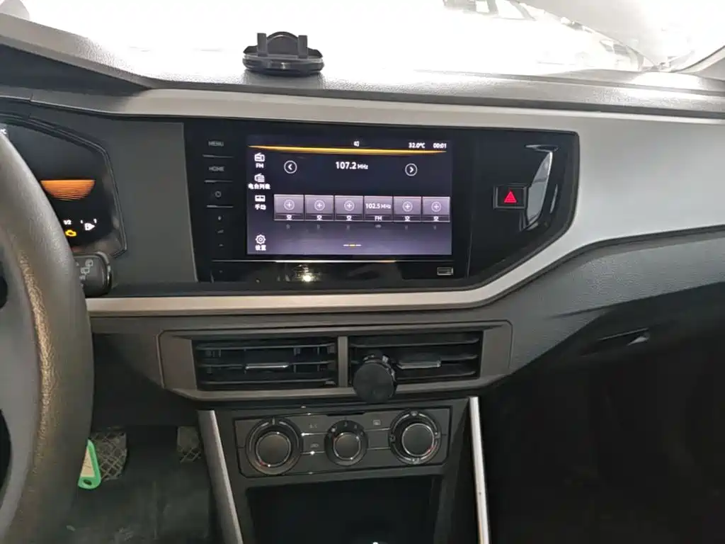 Volkswagen Polo — миниатюра 13