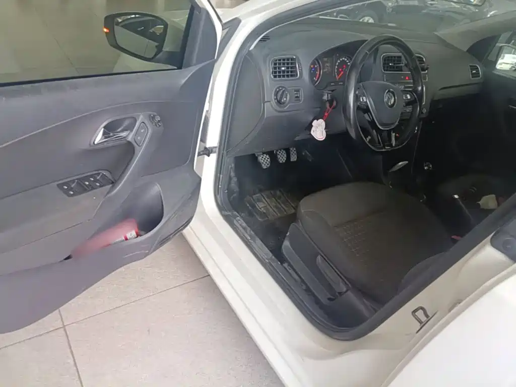 Volkswagen Polo — миниатюра 16
