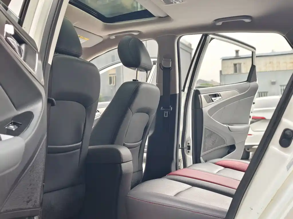Changan Eado XT — миниатюра 16