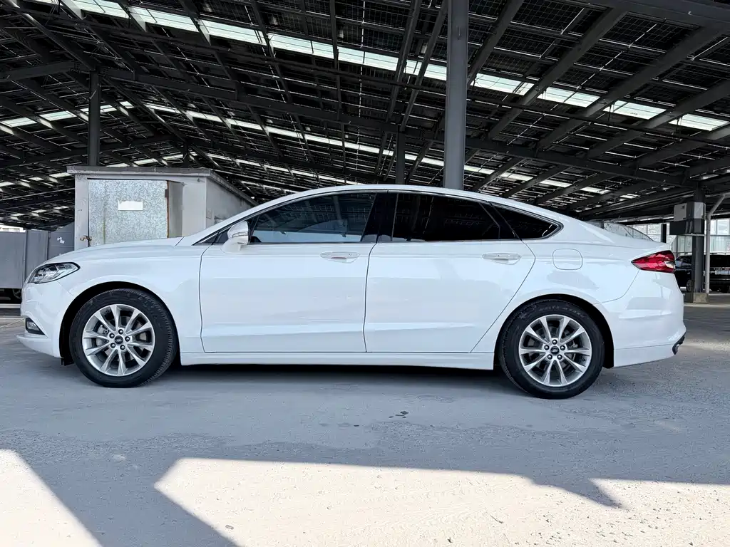 Ford Mondeo — миниатюра 3