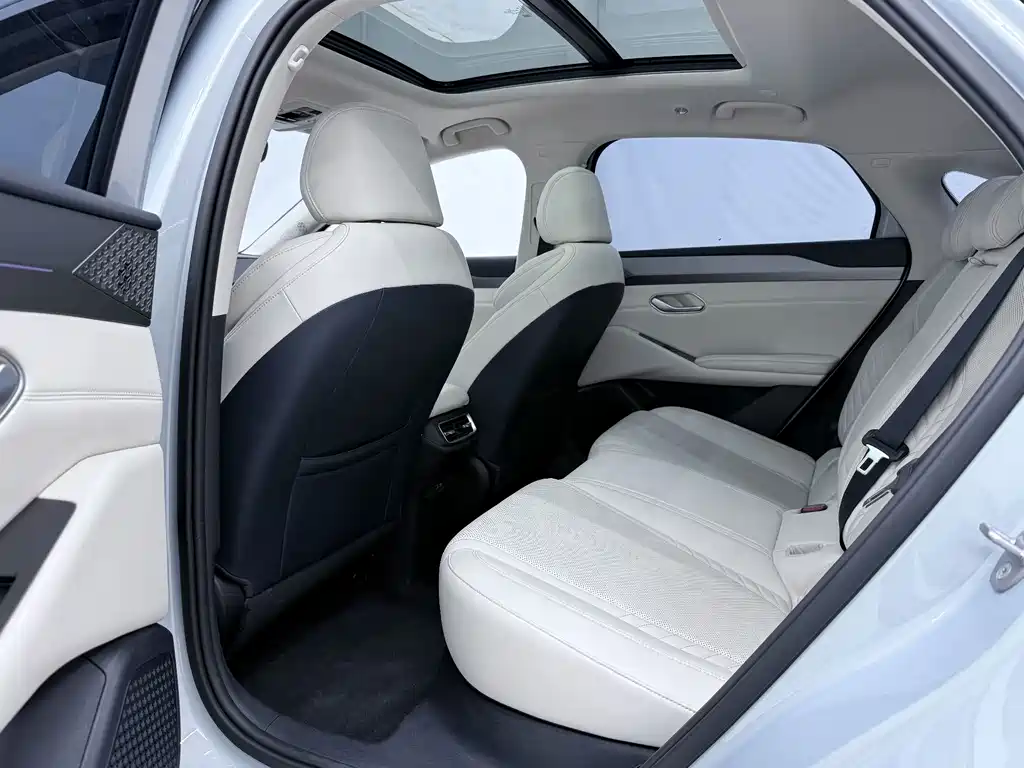 BYD Qin L — миниатюра 10