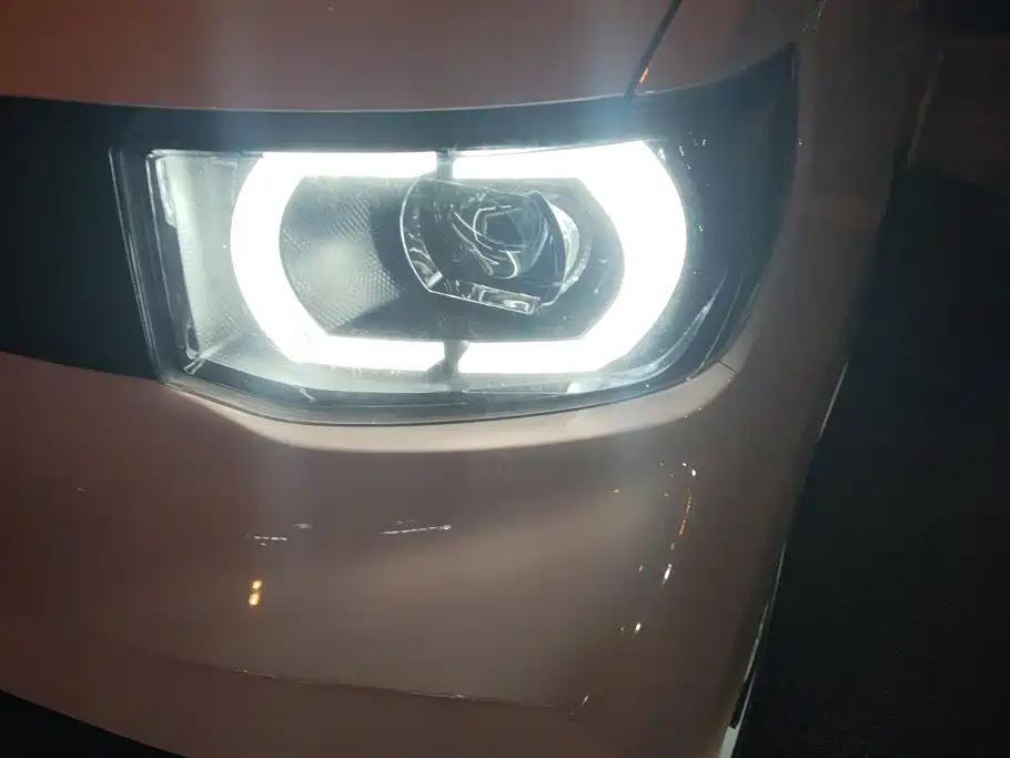 Wuling MINIEV — миниатюра 5