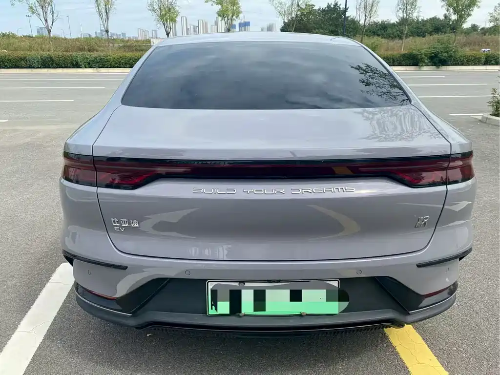 BYD Han — миниатюра 8