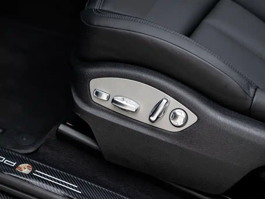 Porsche Macan — миниатюра 17