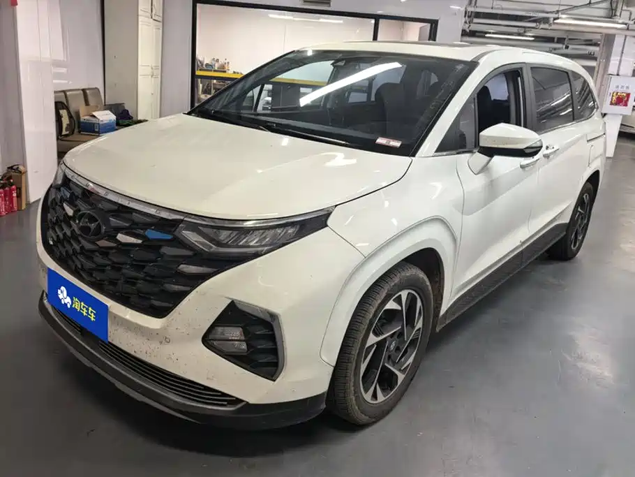 Hyundai Custo
