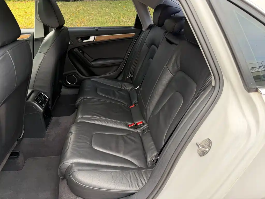 Audi A4L — миниатюра 12
