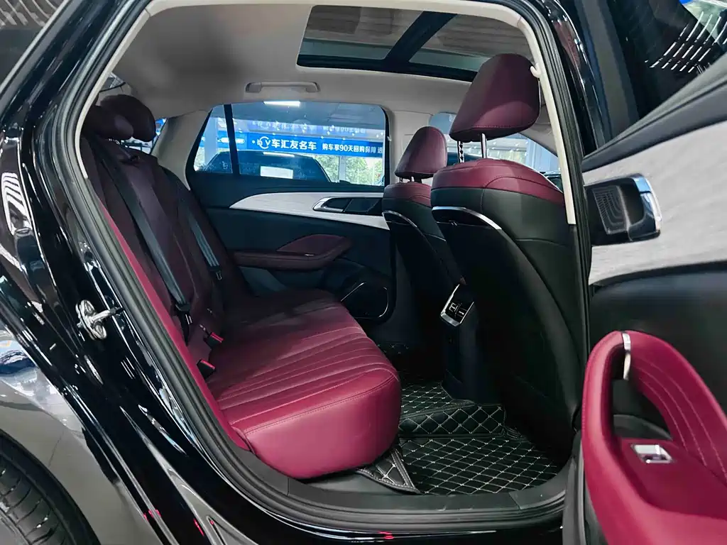 Hongqi Hongqi H5 — миниатюра 10