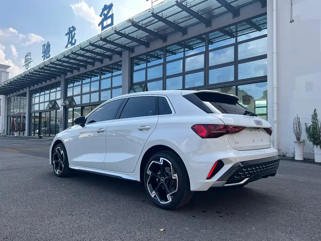 Audi A3 2026 Sportback 35TFSI Premium