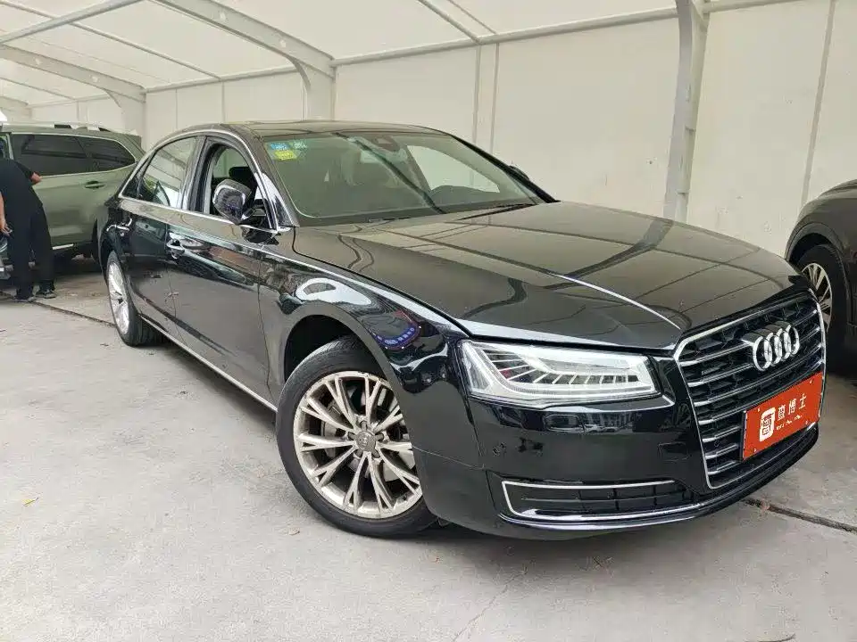 Купить Audi A8