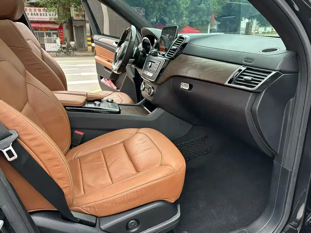 MERCEDES-BENZ GLE AMG