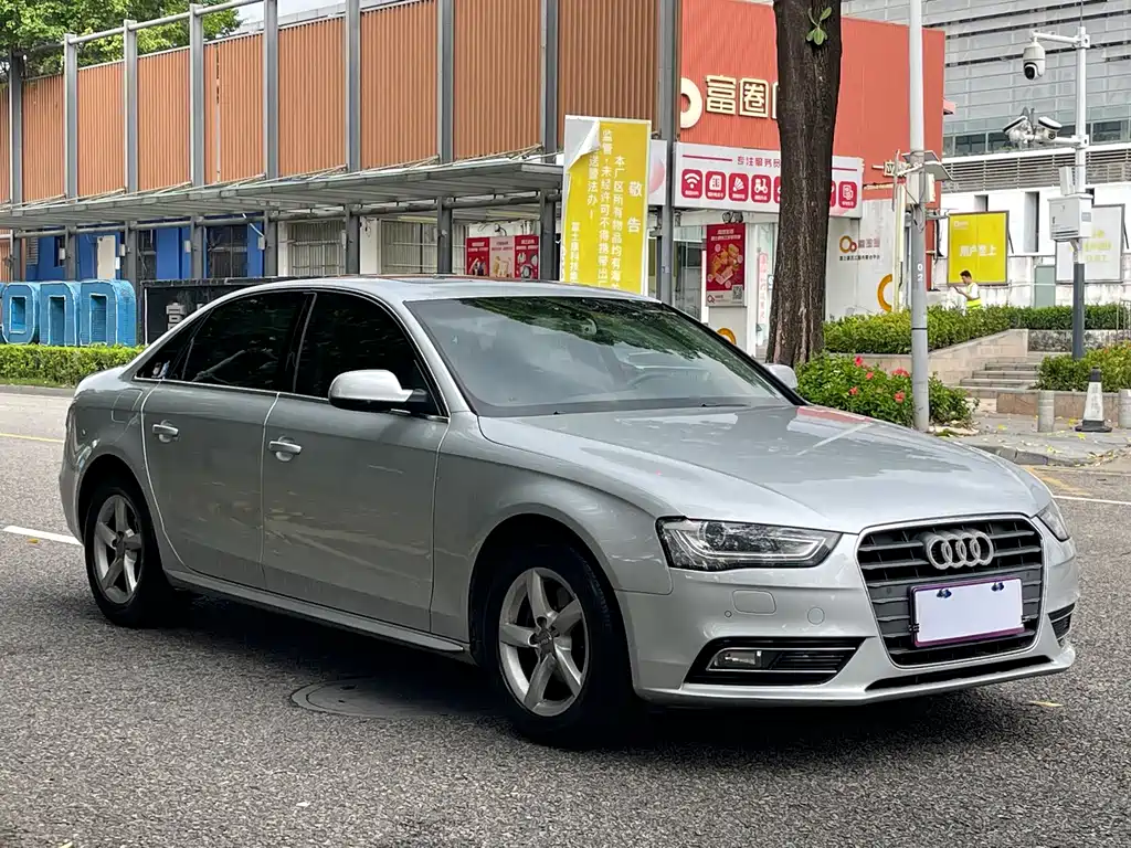 Audi A4L 2013 35 TFSI AT