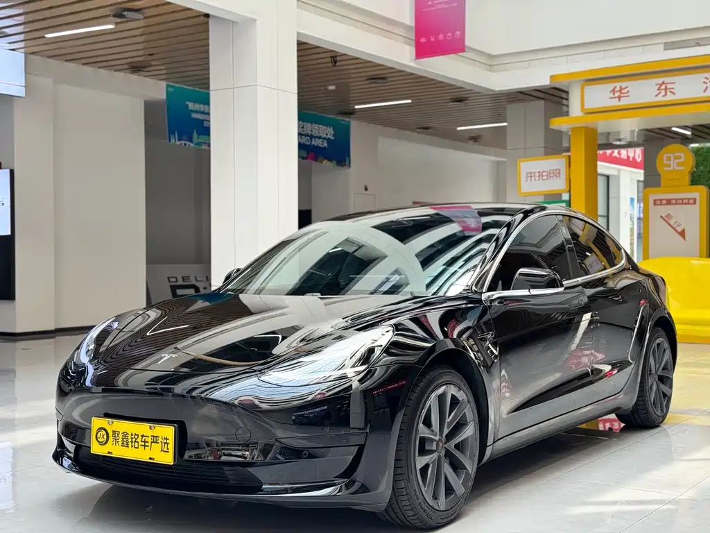 Tesla Model 3 2020