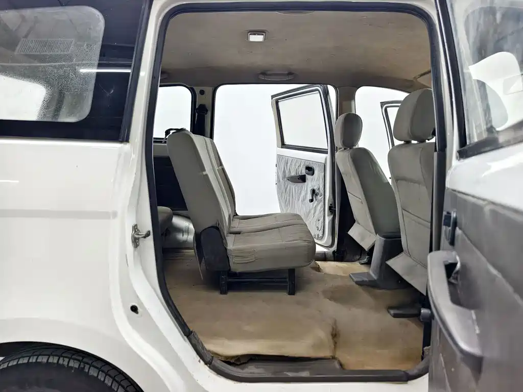 Wuling Hongguang — миниатюра 17