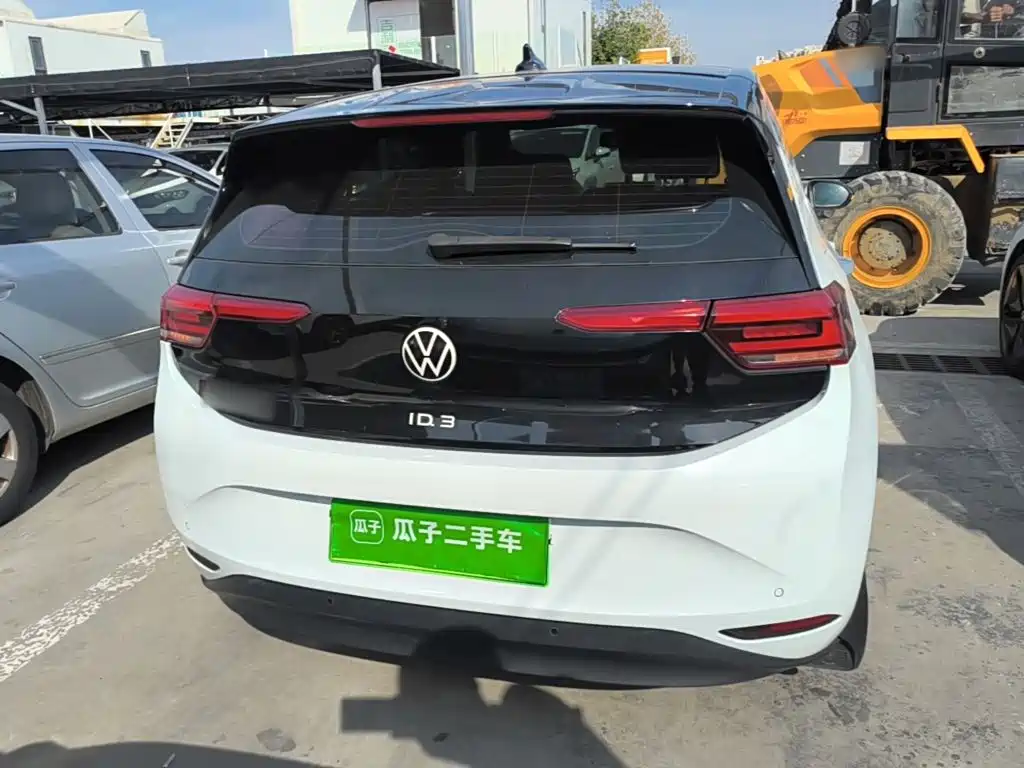 Volkswagen ID.3 — миниатюра 6