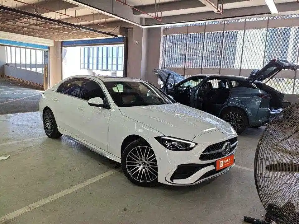 Mercedes-Benz C-Class — миниатюра 3