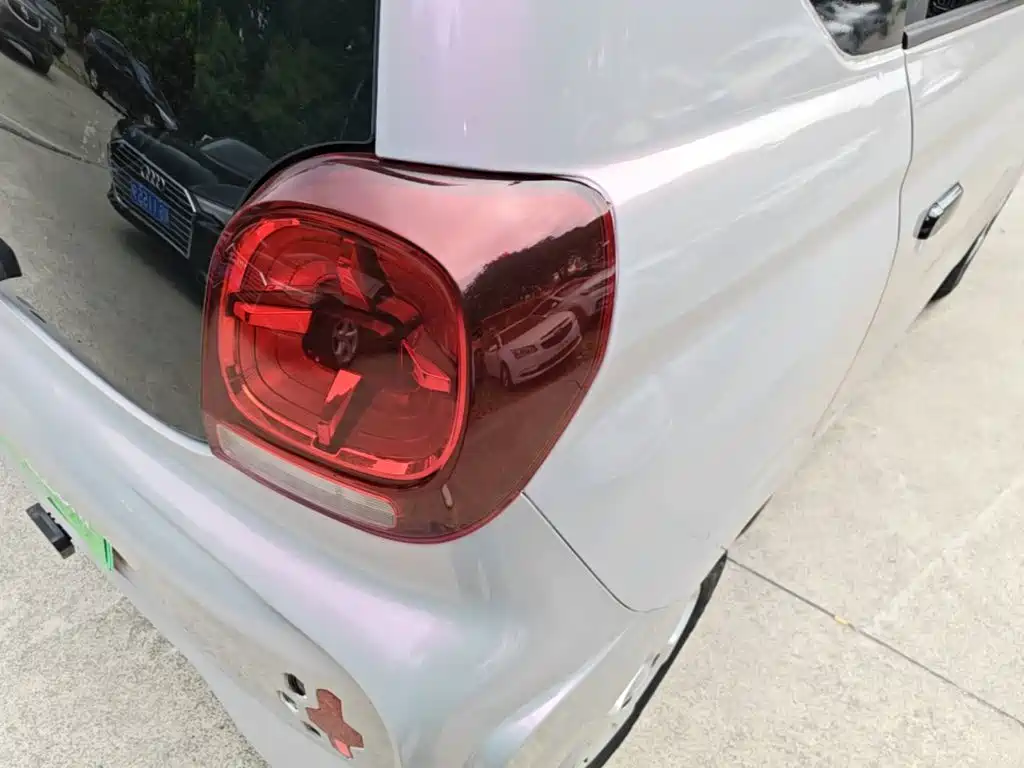Roewe Clever — миниатюра 8