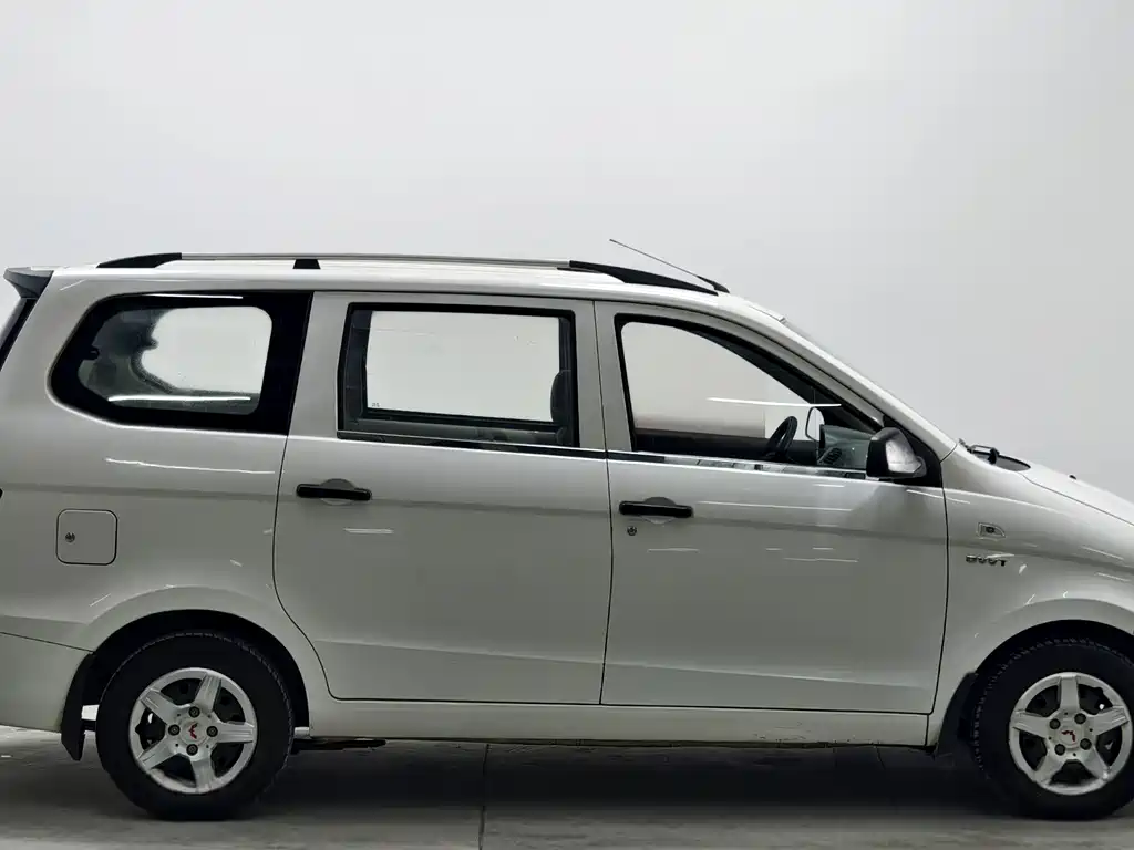 Wuling Hongguang — миниатюра 8
