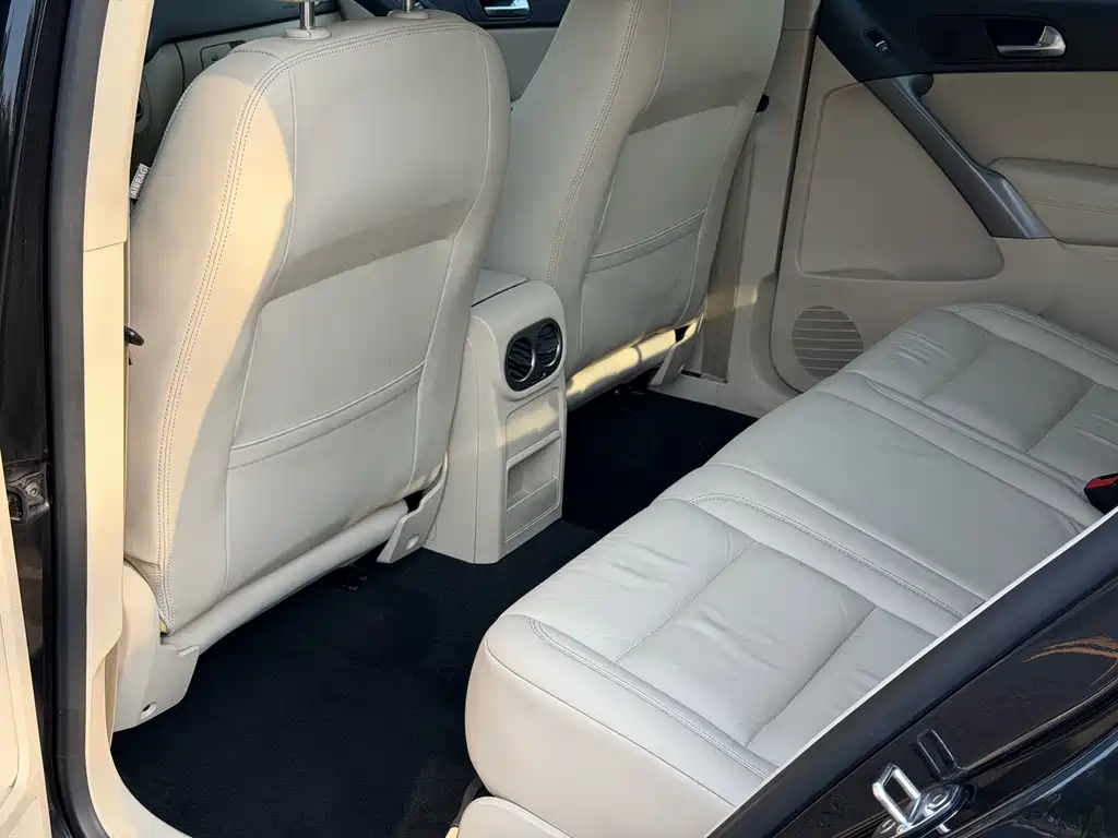 Volkswagen Tiguan — миниатюра 13