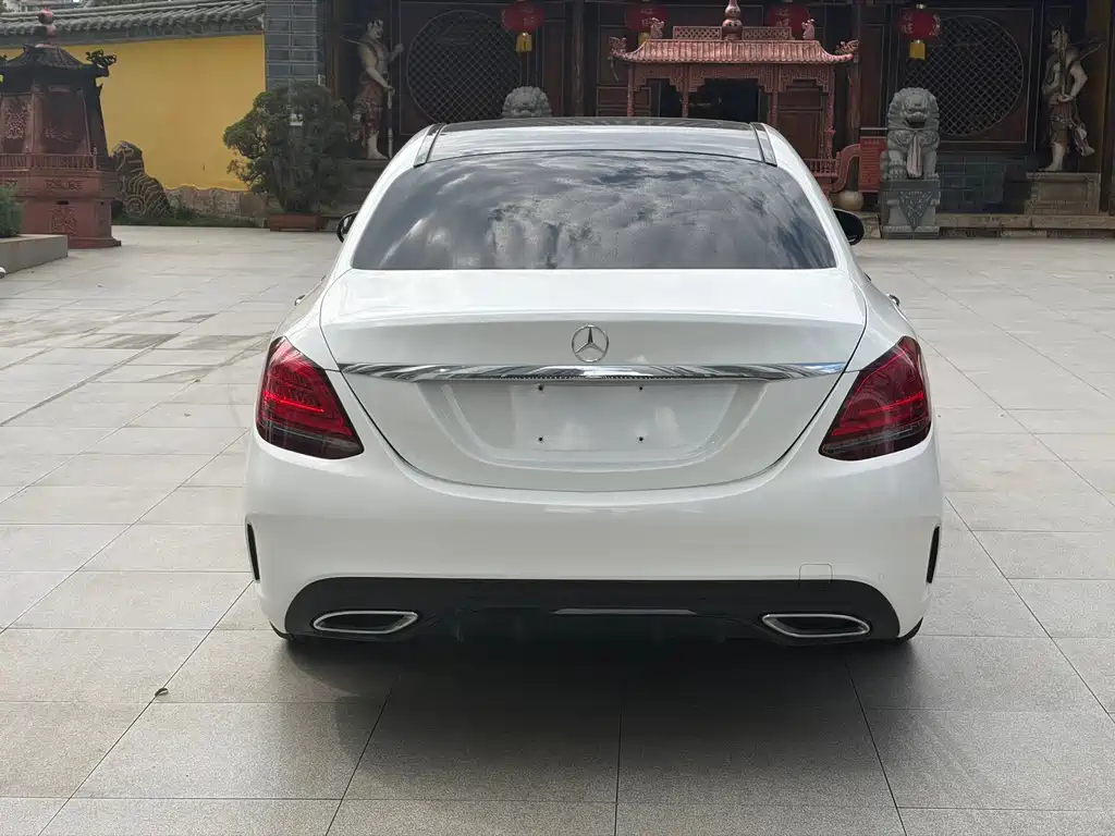 Mercedes-Benz C-Class — миниатюра 12