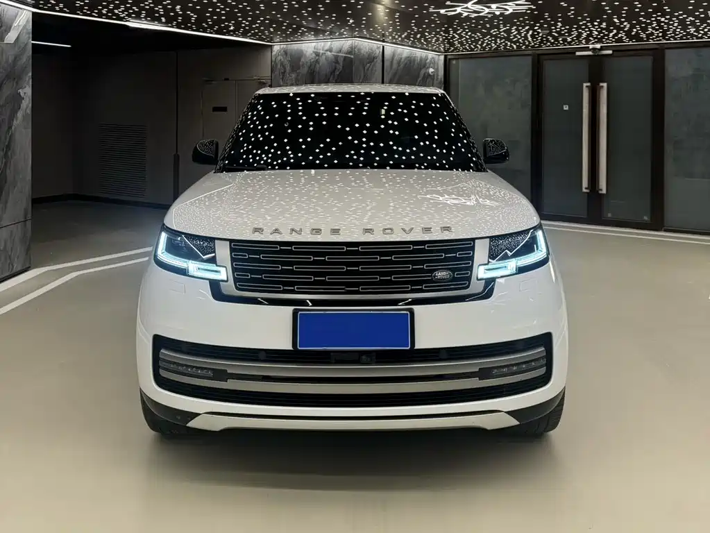 Land Rover Range Rover 2023 3.0 L6 360PS