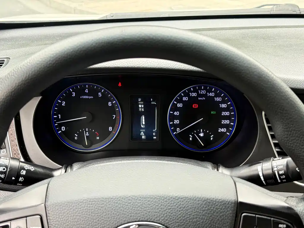 Hyundai Mistra 2014 1.8L AT GLS