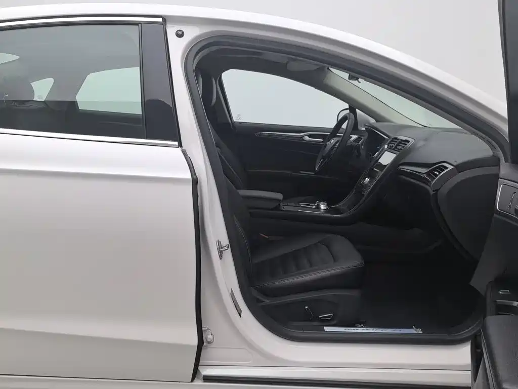Ford Mondeo — миниатюра 23